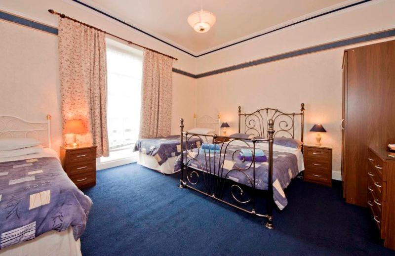 Ashurst Lodge room 4