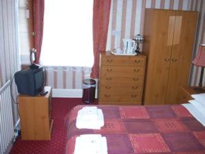 Ashurst Lodge room 5